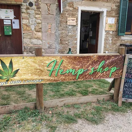 Il Borgo Della Canapa 아파트 *